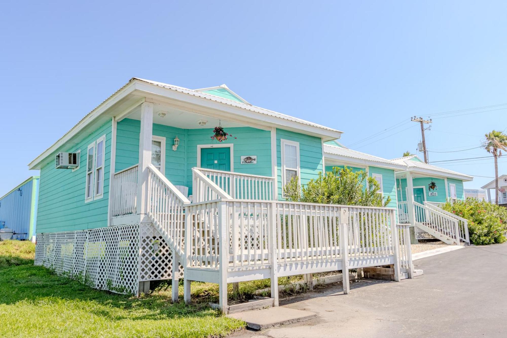 פורט ארנסס Shark Reef Resort Motel & Cottages מראה חיצוני תמונה